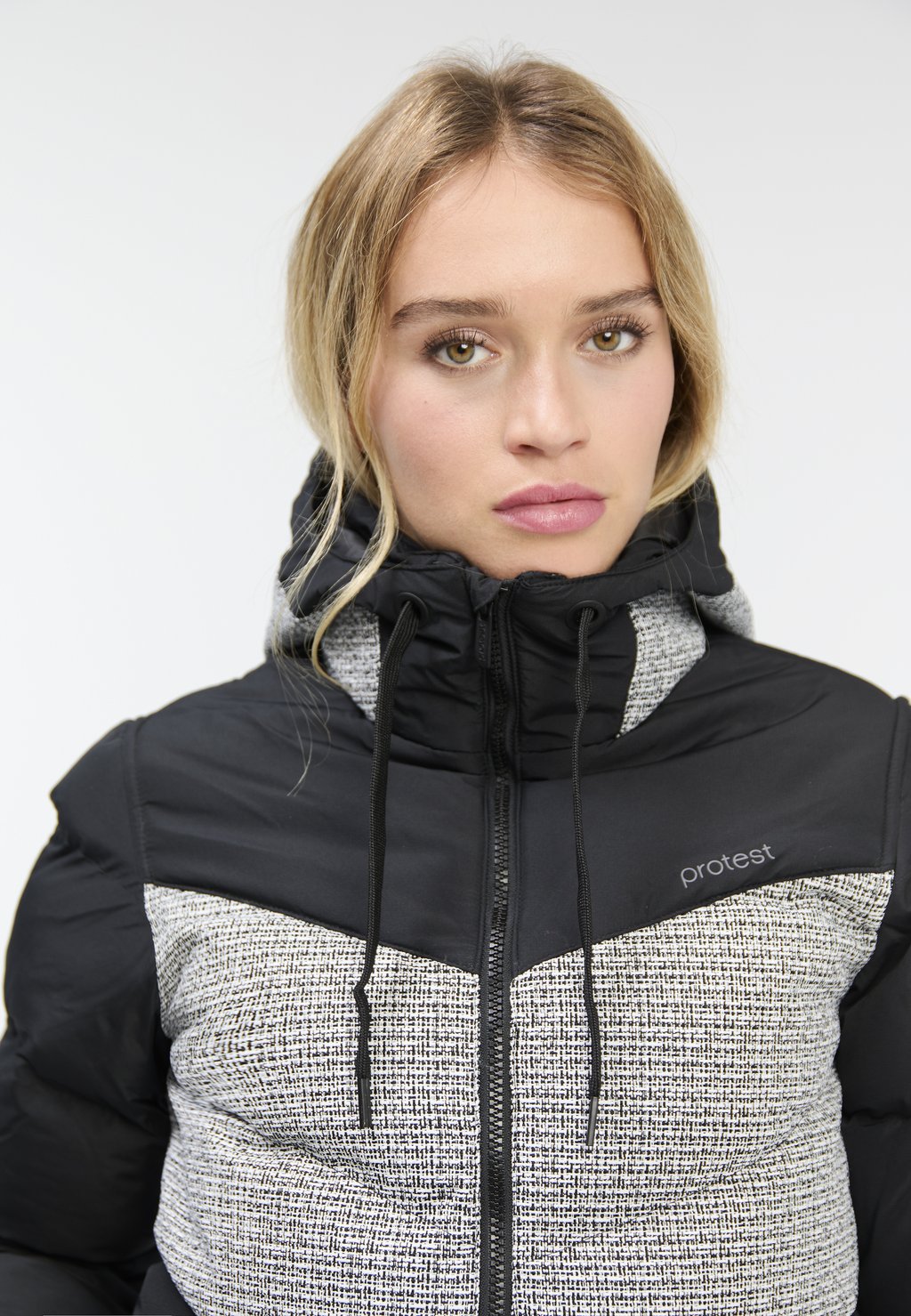 Куртка для сноуборда Protest, черный
Куртка для сноуборда Protest, черный