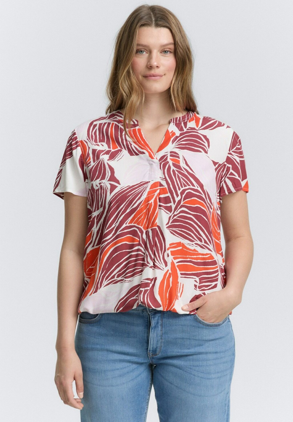 Блуза PLUS SIZE - MIT MUSTER TOM TAILOR, красный
Блуза PLUS SIZE - MIT MUSTER TOM TAILOR, красный