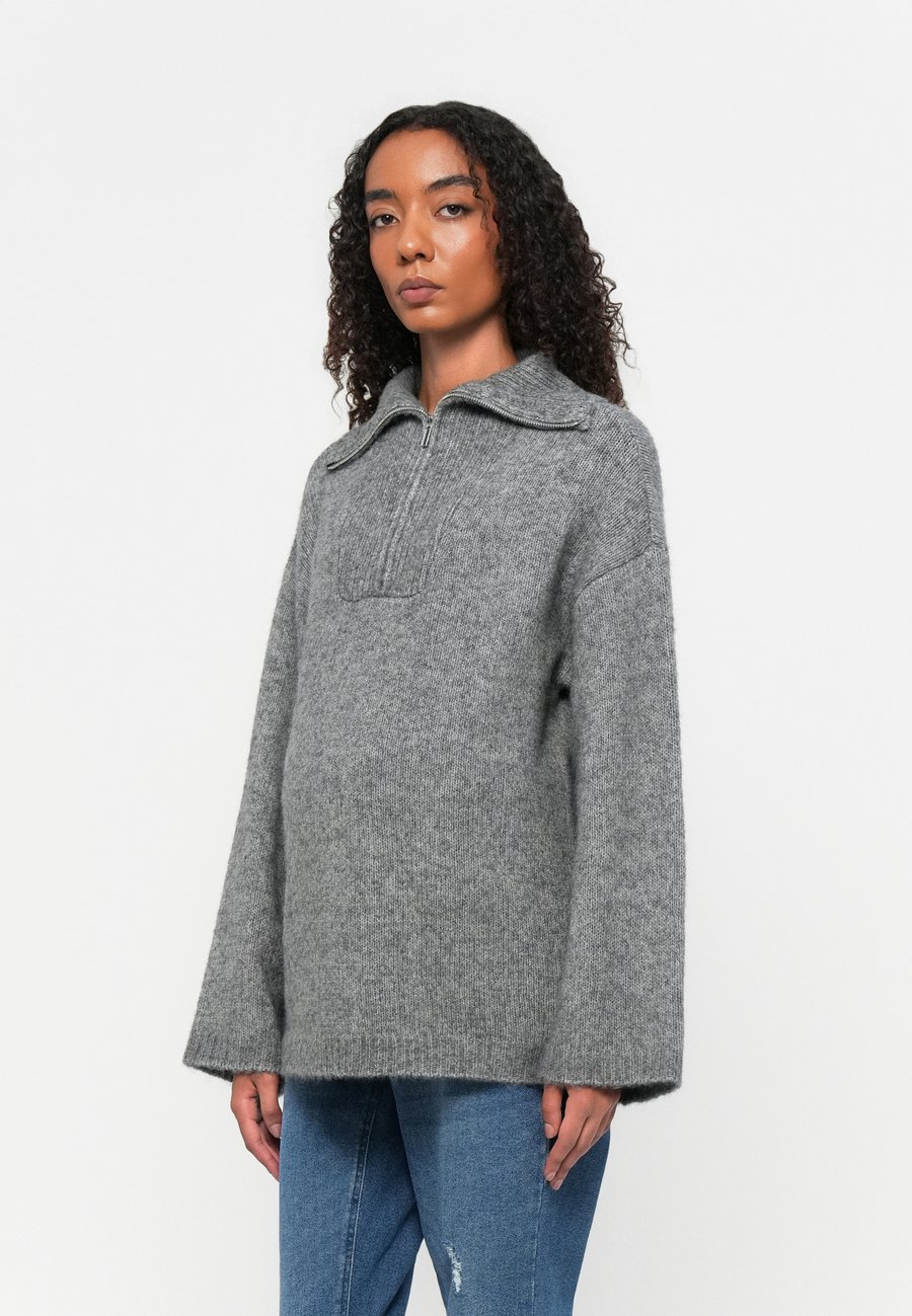 Джемпер Vero Moda Maternity VMMMIRLA HIGH NECK ZIPPER PULLOVER, Medium Grey Melange/Mottled Grey
Джемпер Vero Moda Maternity VMMMIRLA HIGH NECK ZIPPER PULLOVER, Medium Grey Melange/Mottled Grey