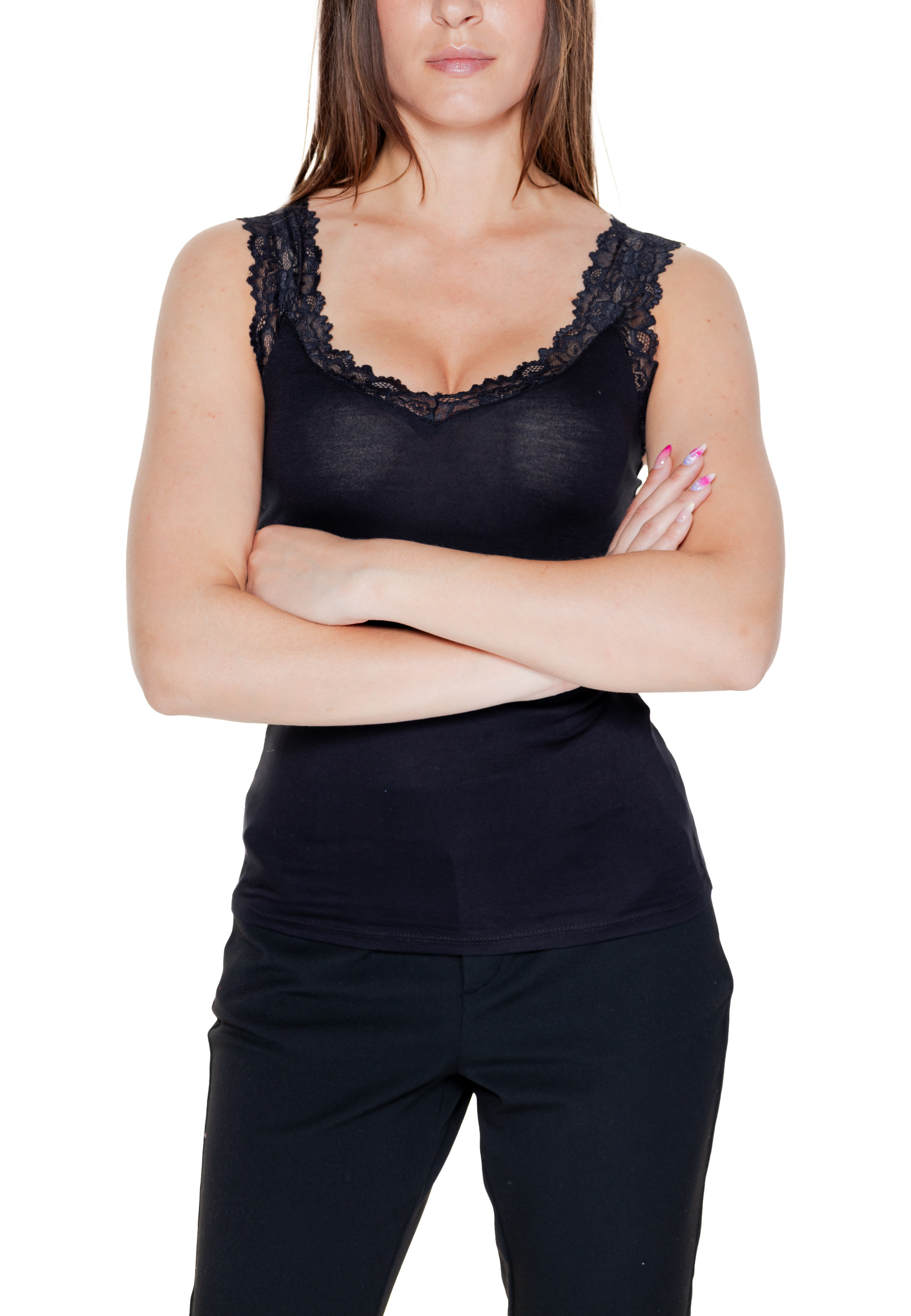 Майка-топ женский Vero Moda с кружевами, черный
Майка-топ женский Vero Moda с кружевами, черный