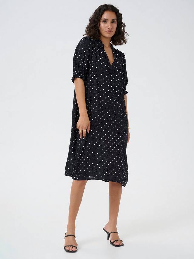 Платье длиной до колен с воротником-оборкой kabeathe KAFFE, цвет Black/Chalk
Платье длиной до колен с воротником-оборкой kabeathe KAFFE, цвет Black/Chalk