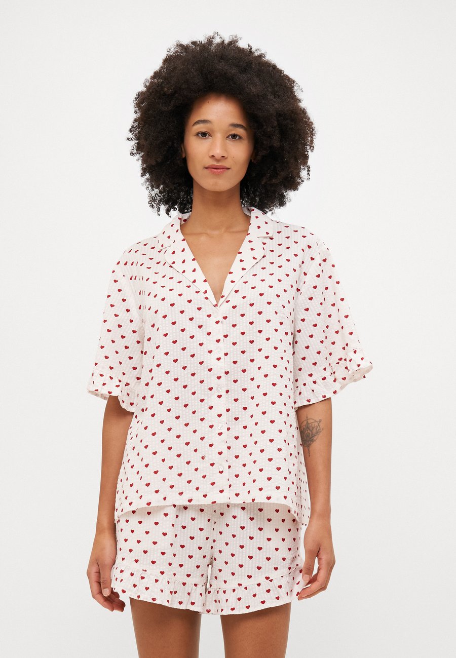 Пижамный комплект Lindex Pyjama set, Red
Пижамный комплект Lindex Pyjama set, Red