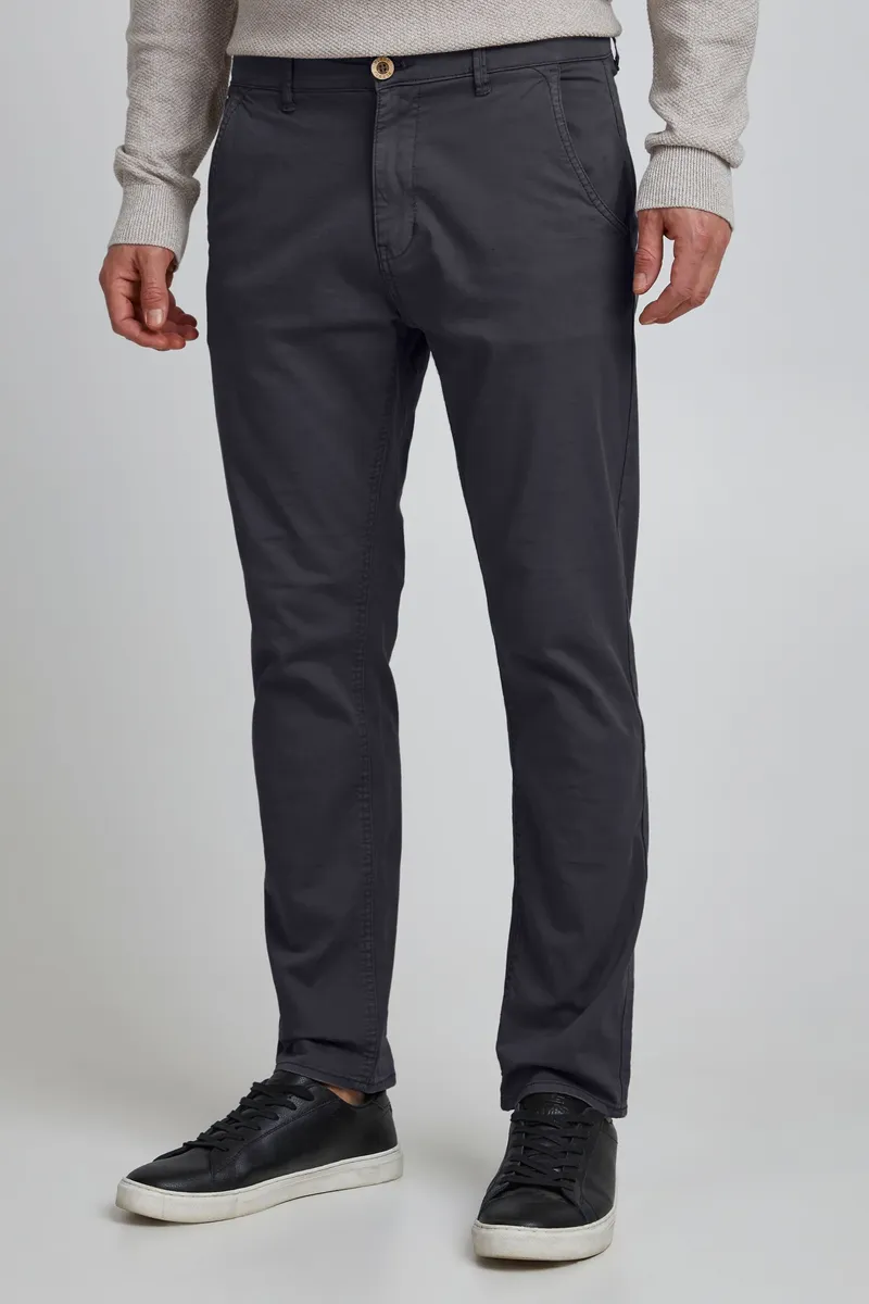 Брюки-чиносы из смесового материала "BLEND BHNight", синий
Брюки-чиносы из смесового материала "BLEND BHNight", синий