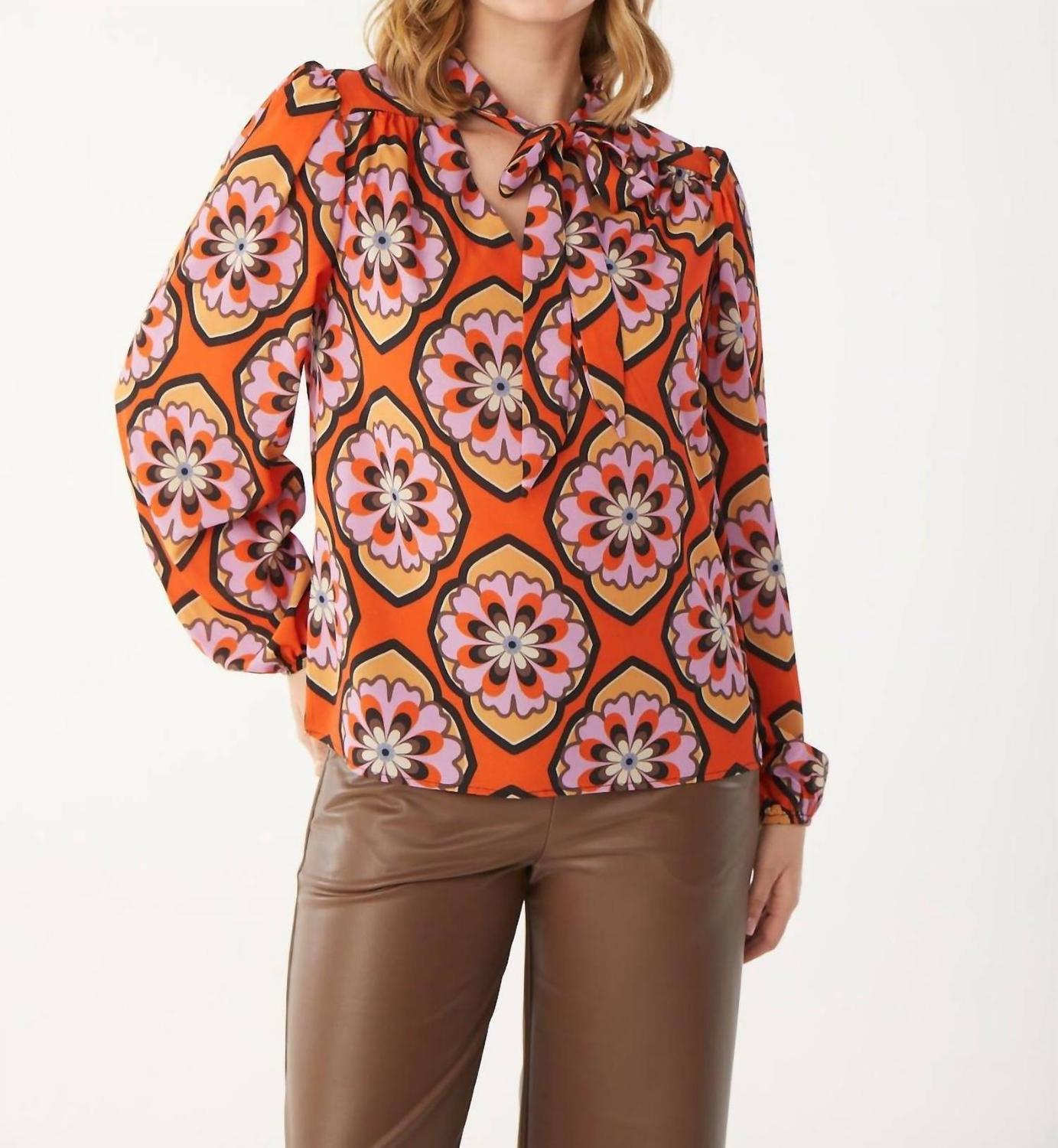 Блузка Золушки в цитрусовом цвете Isle, цвет citrus
Блузка Золушки в цитрусовом цвете Isle, цвет citrus