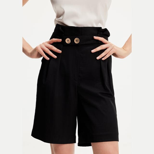 Шорты-Бермуды с завышенной талией и складками Smart And Joy, черный
Шорты-Бермуды с завышенной талией и складками Smart And Joy, черный