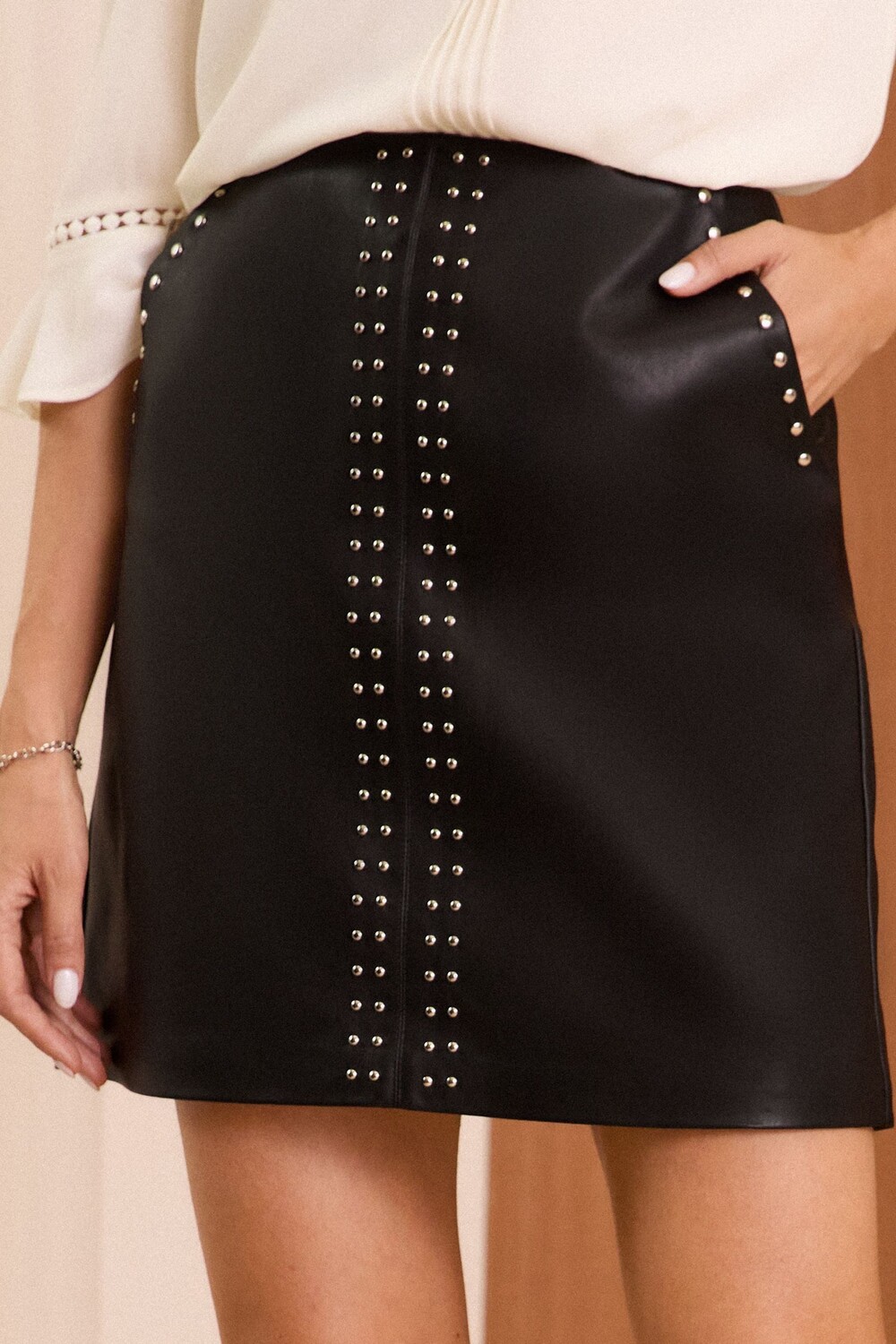 Мини юбка из искусственной кожи Love & Roses, черный
Мини юбка из искусственной кожи Love & Roses, черный