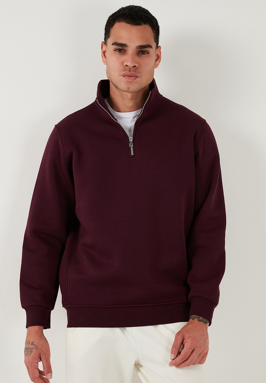 Толстовка Buratti REGULAR FIT, Maroon/Bordeaux
Толстовка Buratti REGULAR FIT, Maroon/Bordeaux