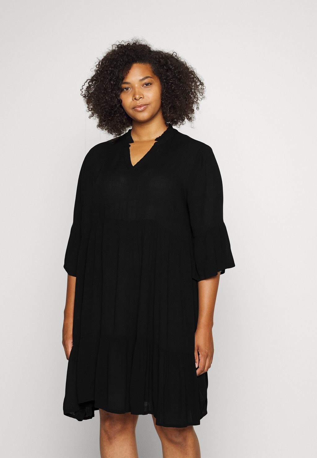 Летнее платье Kaffe Curve, черный
Летнее платье Kaffe Curve, черный