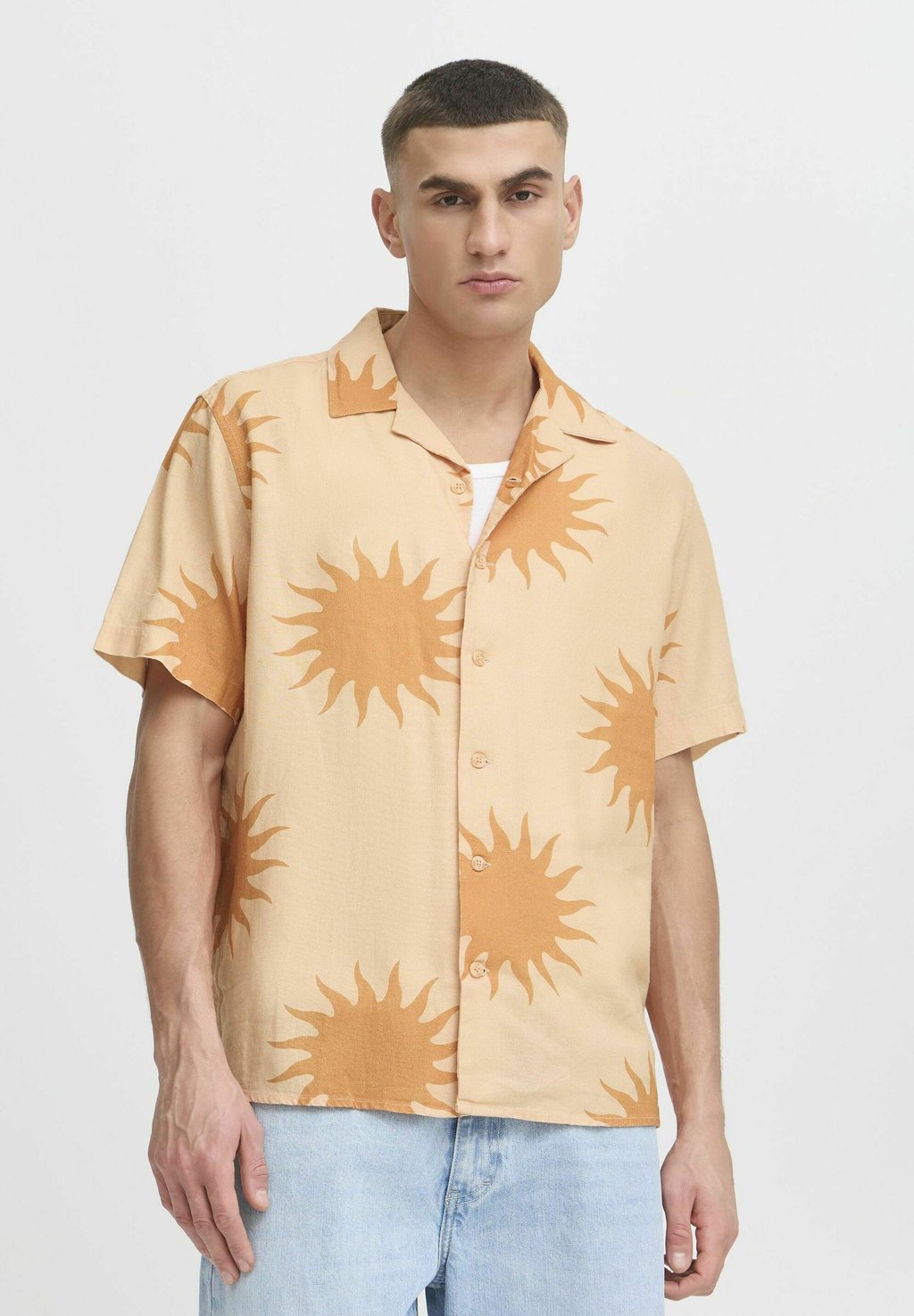 Рубашка SDPARGAV Solid, оранжевый
Рубашка SDPARGAV Solid, оранжевый