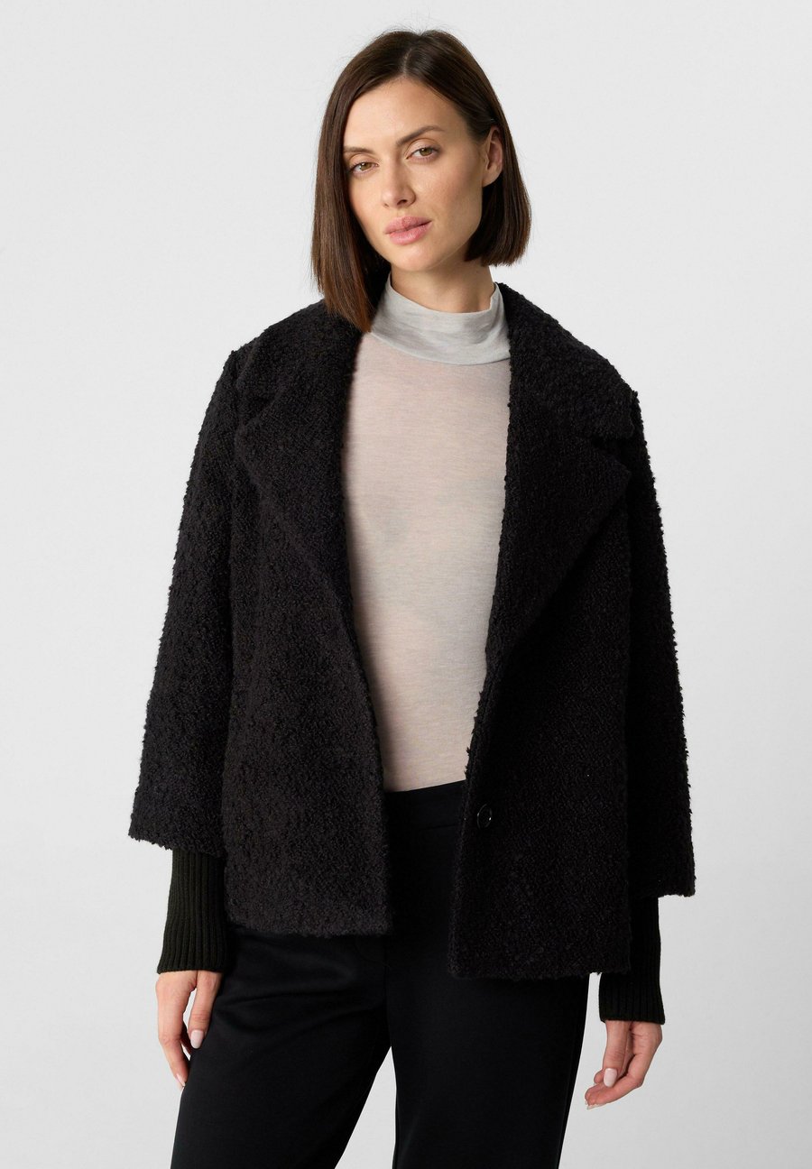 Флисовая куртка comma Fleece jacket, Schwarz/Black
Флисовая куртка comma Fleece jacket, Schwarz/Black