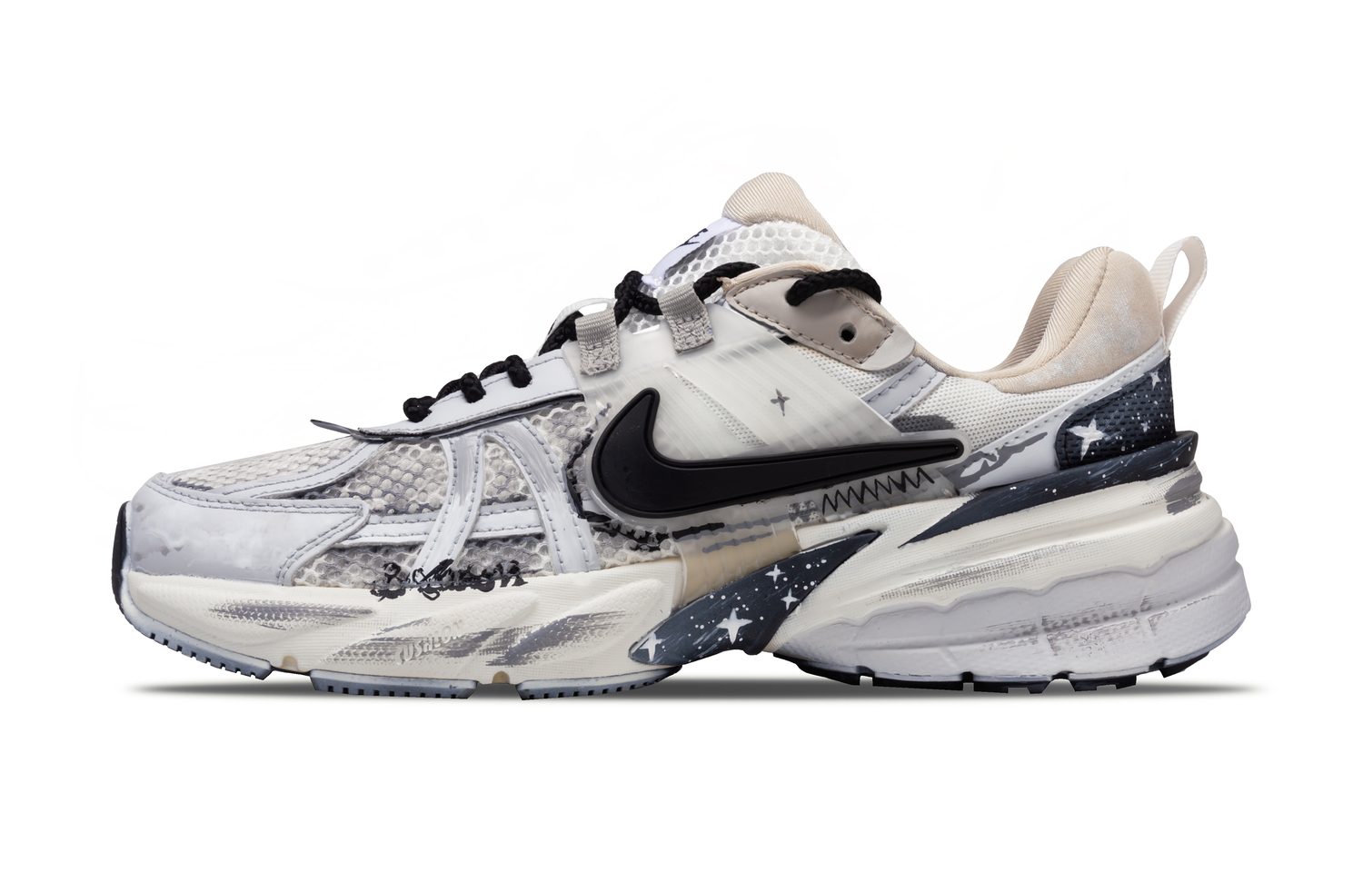 Nike Мужские кроссовки V2K Run для городских поездок с устойчивостью к истиранию и скольжению, низкие, White Black
Nike Мужские кроссовки V2K Run для городских поездок с устойчивостью к истиранию и скольжению, низкие, White Black