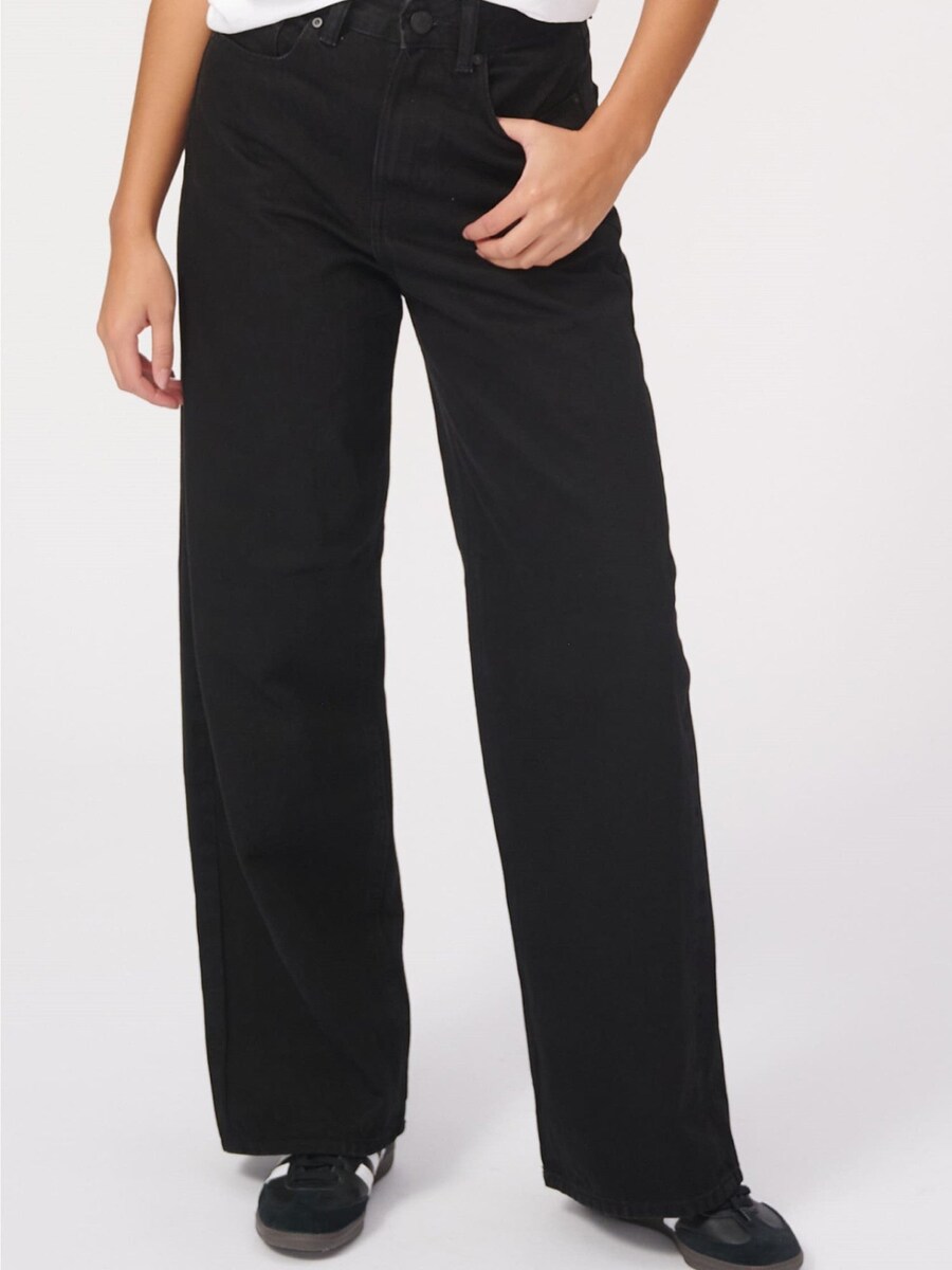 Джинсы с широкими штанинами TEESHOPPEN, Black Denim
Джинсы с широкими штанинами TEESHOPPEN, Black Denim