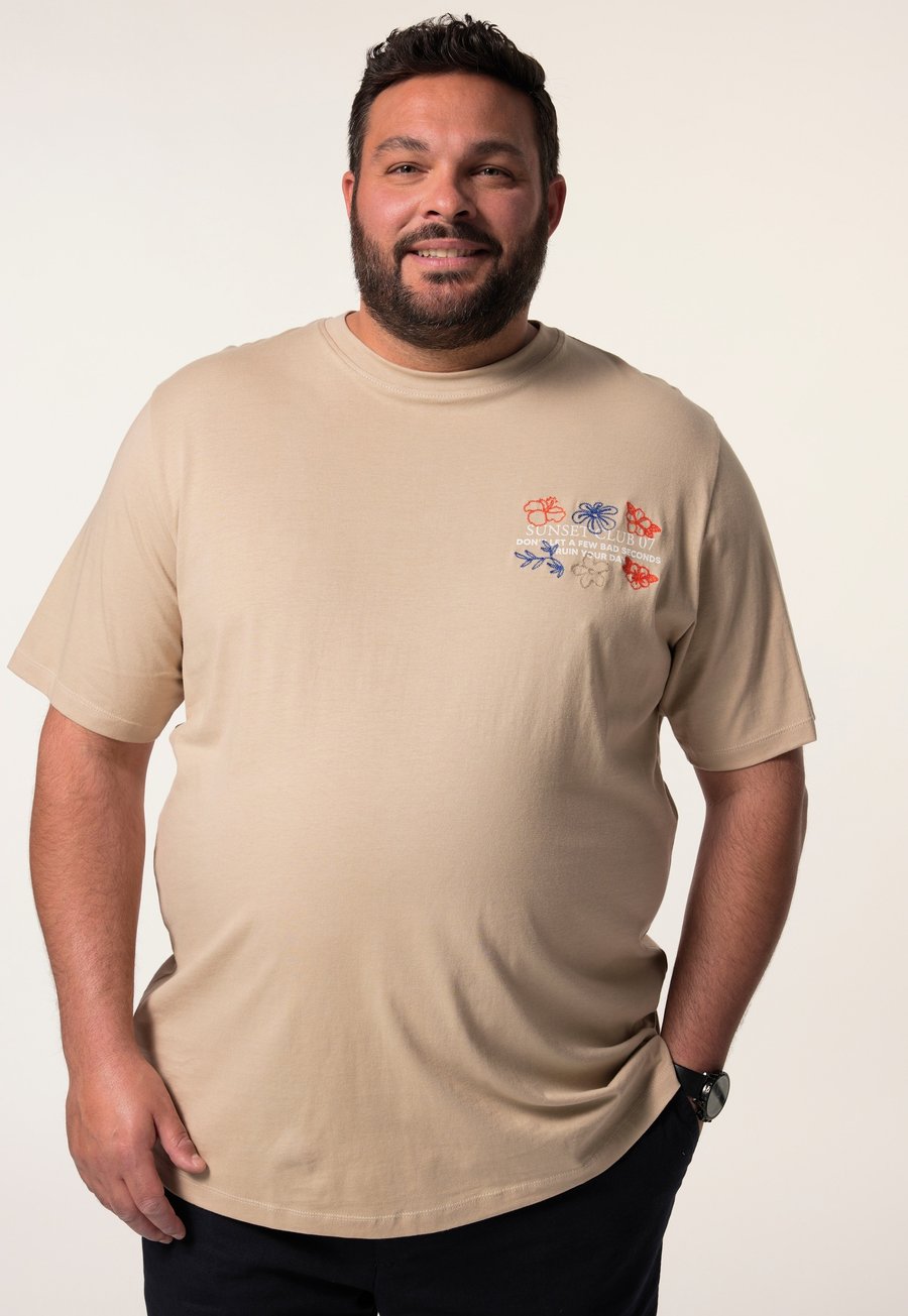 Футболка Men Plus Print T-shirt, Light Beige/Beige
Футболка Men Plus Print T-shirt, Light Beige/Beige