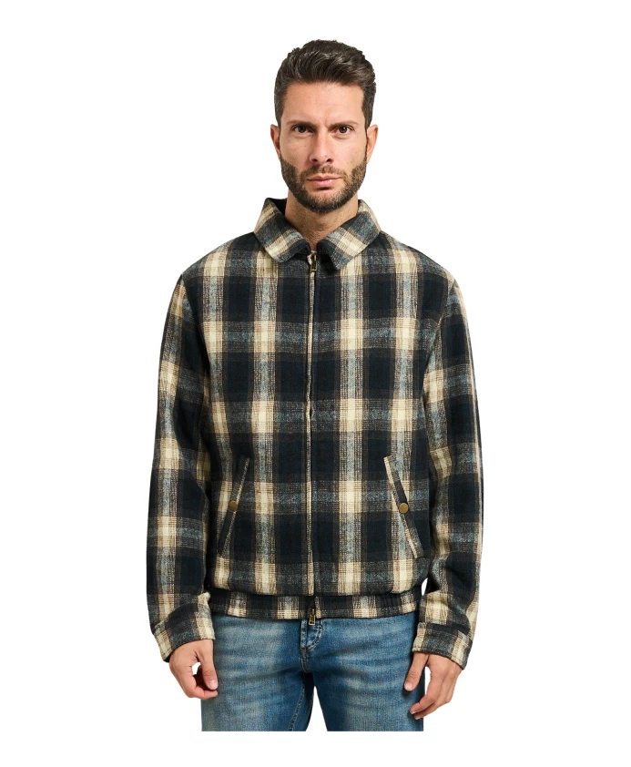 Шерстяная куртка в клетку Guess, мультиколор
Шерстяная куртка в клетку Guess, мультиколор