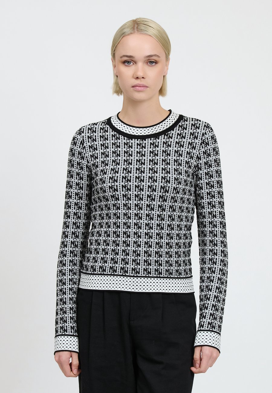 Джемпер INFLUENCER LOGO ALL-OVER , Milk/White
Джемпер INFLUENCER LOGO ALL-OVER , Milk/White