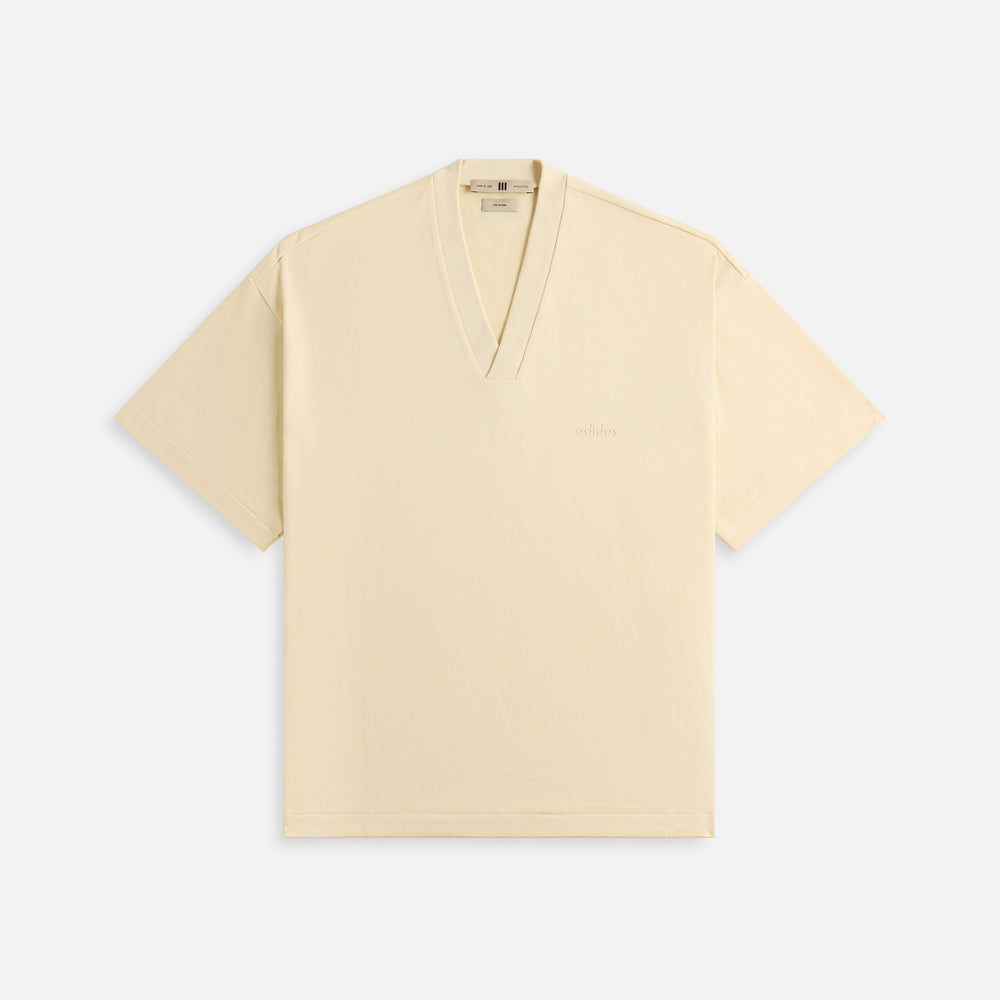 Футболка adidas x Fear of God Athletics Heavy Jersey V-Neck Tee, цвет Pale
Футболка adidas x Fear of God Athletics Heavy Jersey V-Neck Tee, цвет Pale