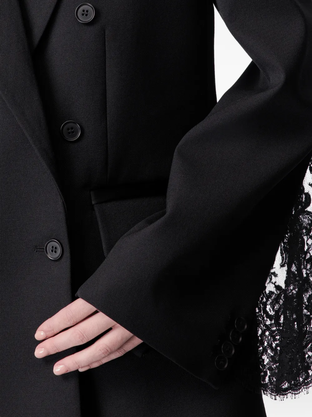 Блейзер с кружевной отделкой Article Ten, черный
Блейзер с кружевной отделкой Article Ten, черный