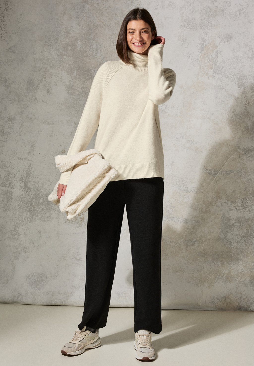 Джемпер ROLLKRAGENP Cecil, бежевый
Джемпер ROLLKRAGENP Cecil, бежевый