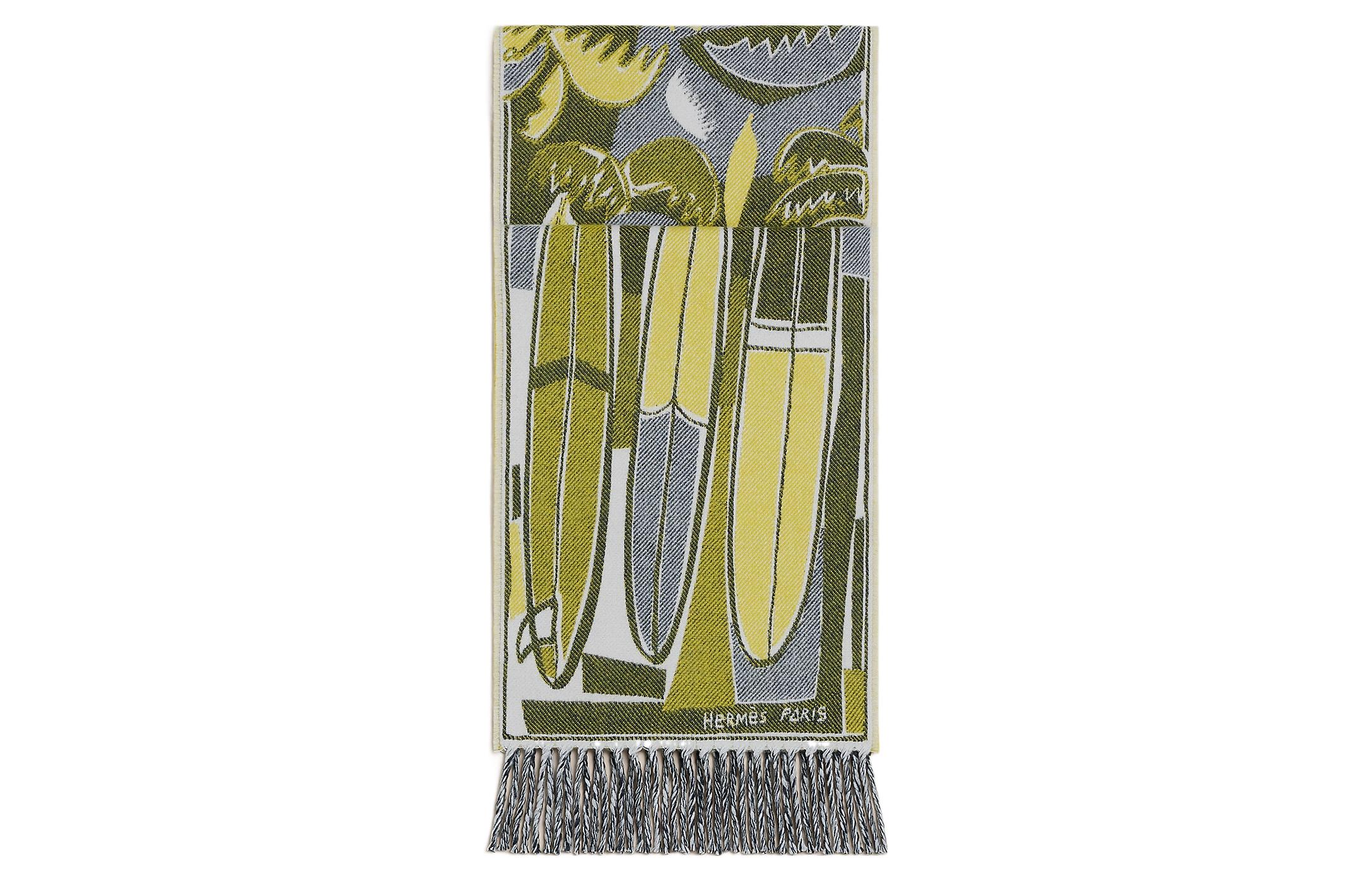 Шерстяной шарф HERMES, зеленый
Шерстяной шарф HERMES, зеленый