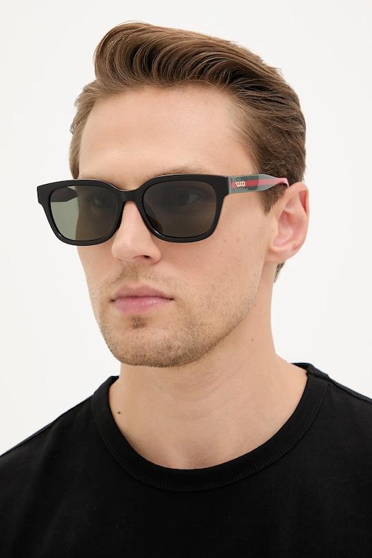 Солнцезащитные очки Gucci, черный
Солнцезащитные очки Gucci, черный