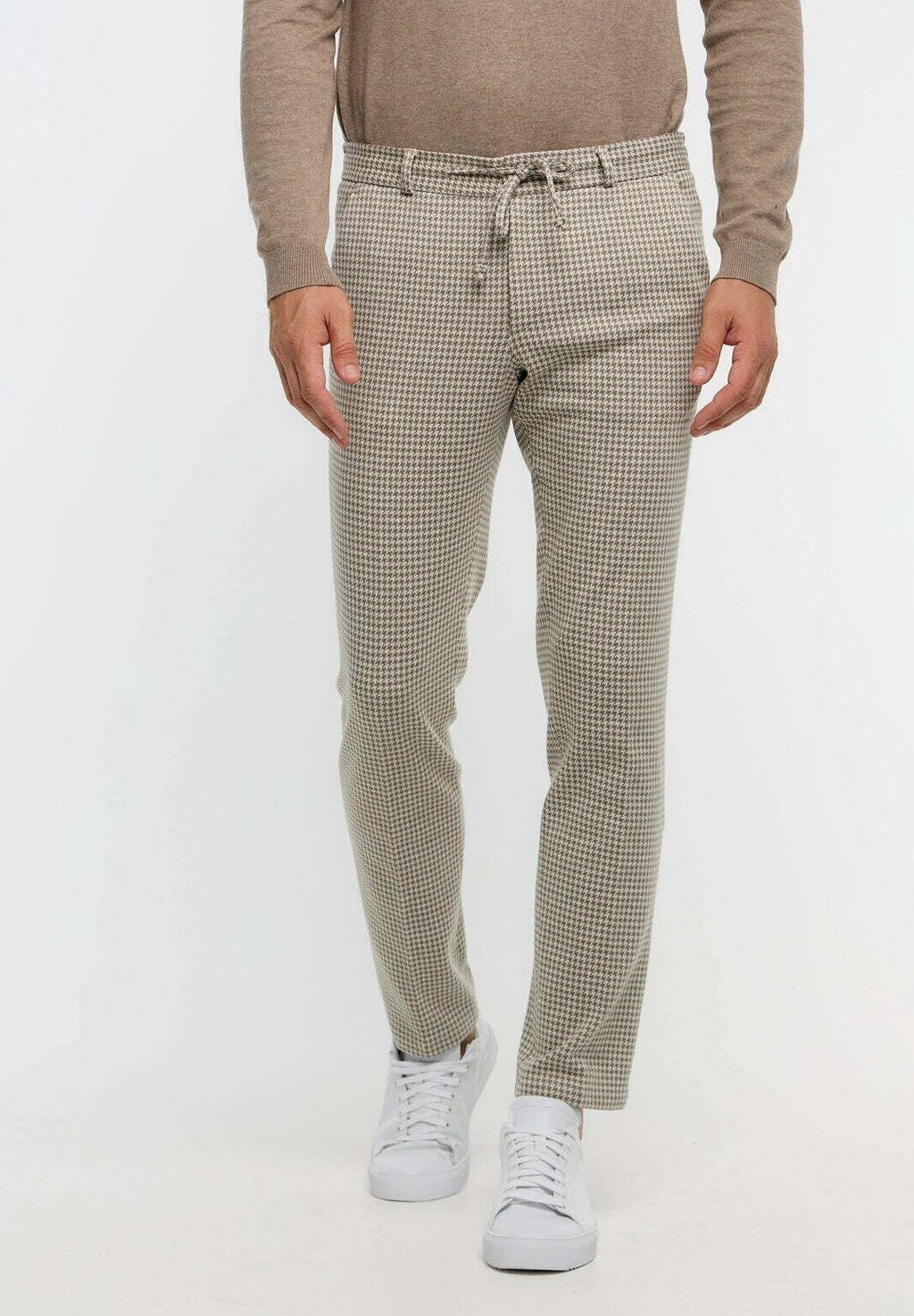 Брюки DISPARTAFLEX Zuitable, цвет beige brown
Брюки DISPARTAFLEX Zuitable, цвет beige brown