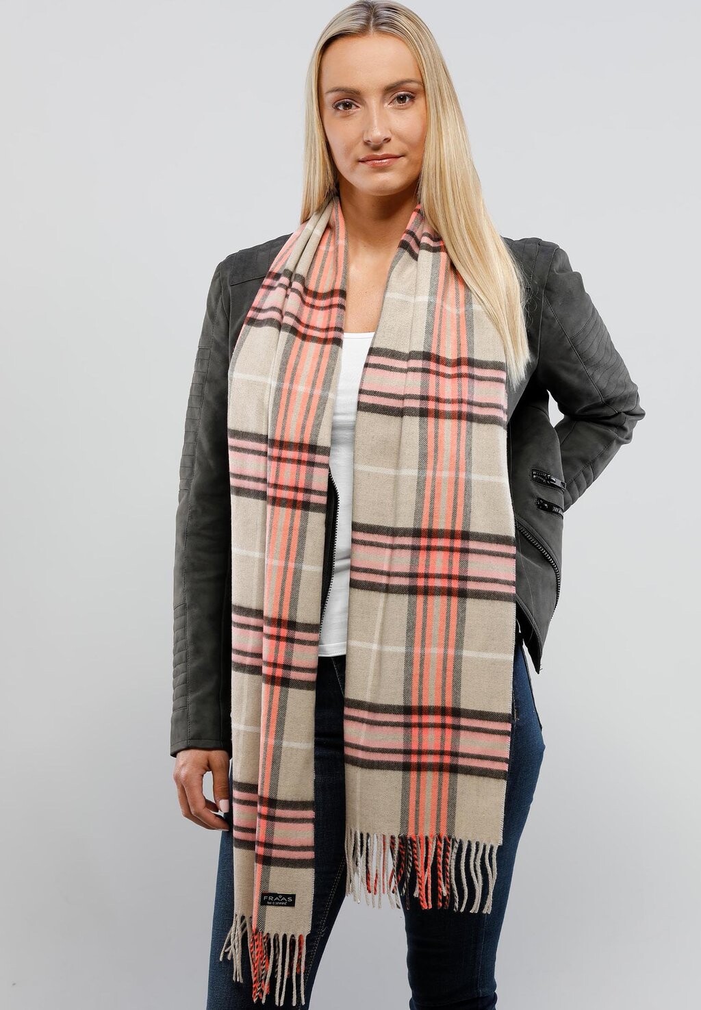 Шарф FRAAS, белый
Шарф FRAAS, белый