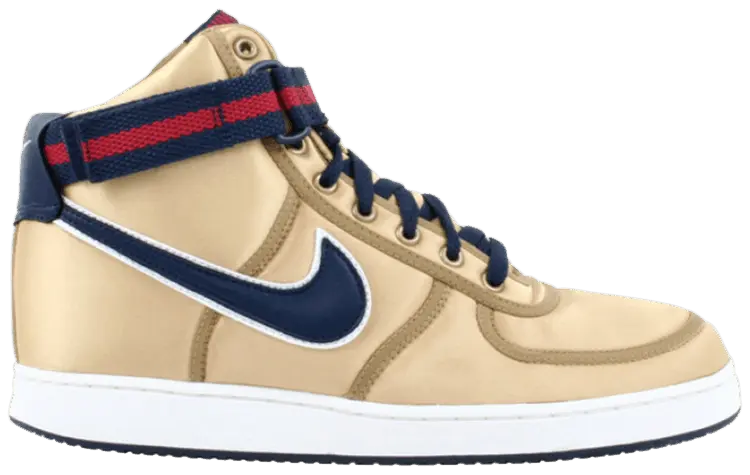 Кроссовки Nike Vandal, золотой
Кроссовки Nike Vandal, золотой