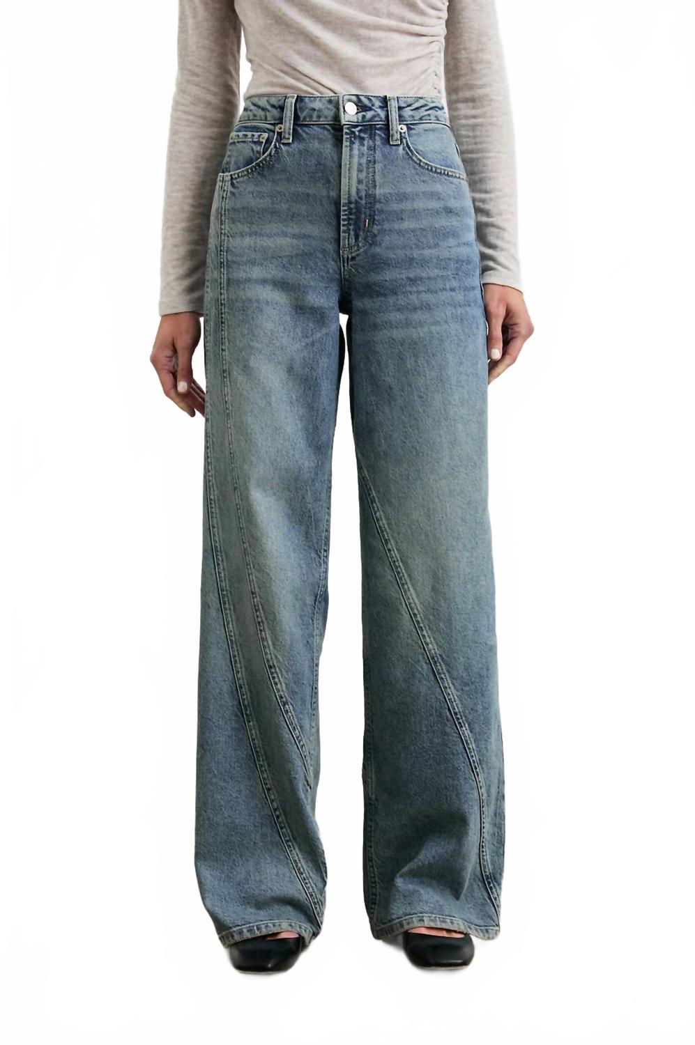 Джинсы с завышенной талией и расклешенными штанинами Getty Twist Seam в цвете Desert Sky Rails, Desert Sky
Джинсы с завышенной талией и расклешенными штанинами Getty Twist Seam в цвете Desert Sky Rails, Desert Sky