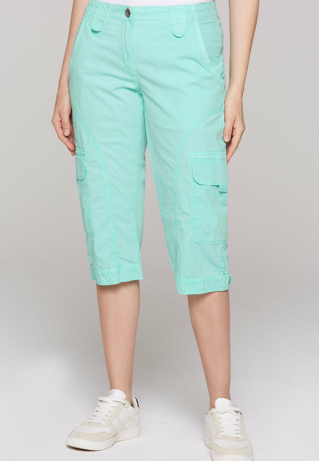 Шорты BASIC SKATER-MIT BEINTASCHEN Soccx, светло-голубой
Шорты BASIC SKATER-MIT BEINTASCHEN Soccx, светло-голубой