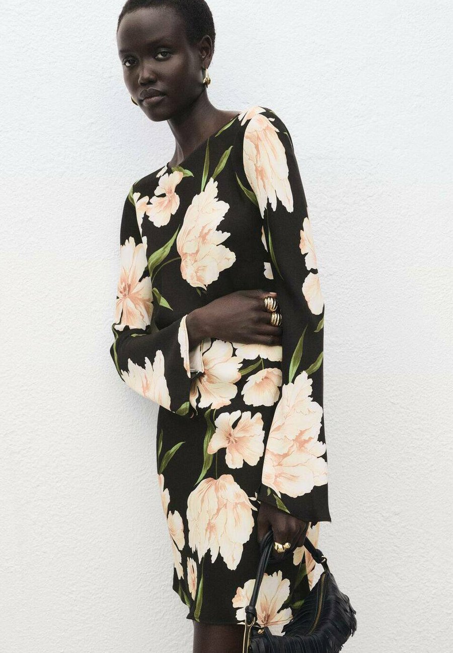 Платье Mango SHORT FLORAL-PRINT, Black
Платье Mango SHORT FLORAL-PRINT, Black