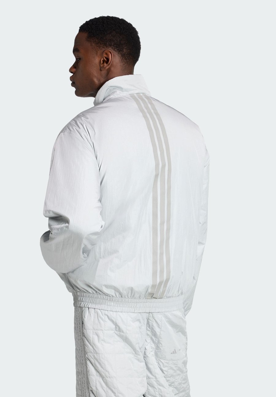Куртка Adidas Sportswear M, Silver/Silver-Coloured
Куртка Adidas Sportswear M, Silver/Silver-Coloured