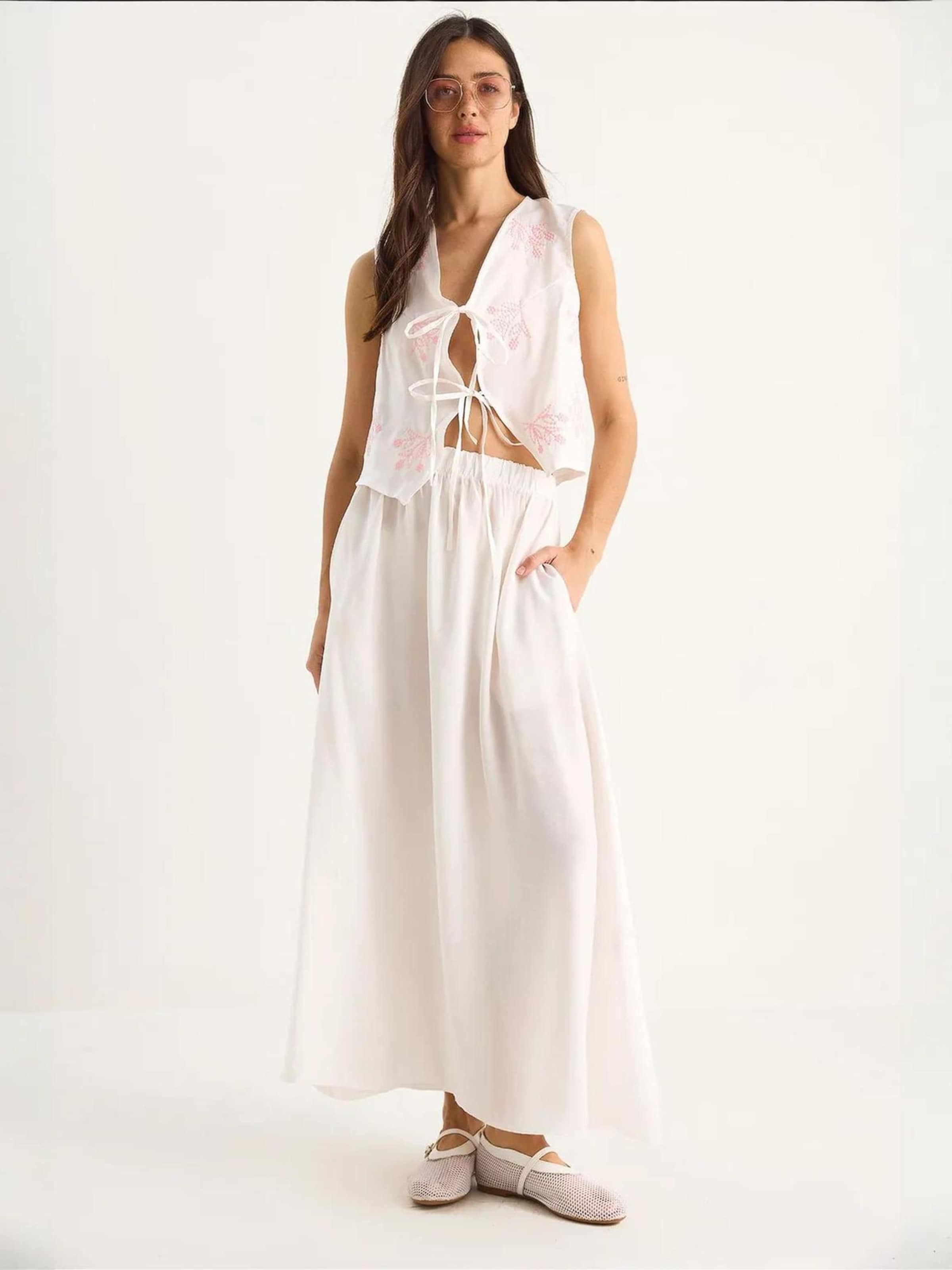 Bianco Lucci Workwear в бежевом цвете
Bianco Lucci Workwear в бежевом цвете