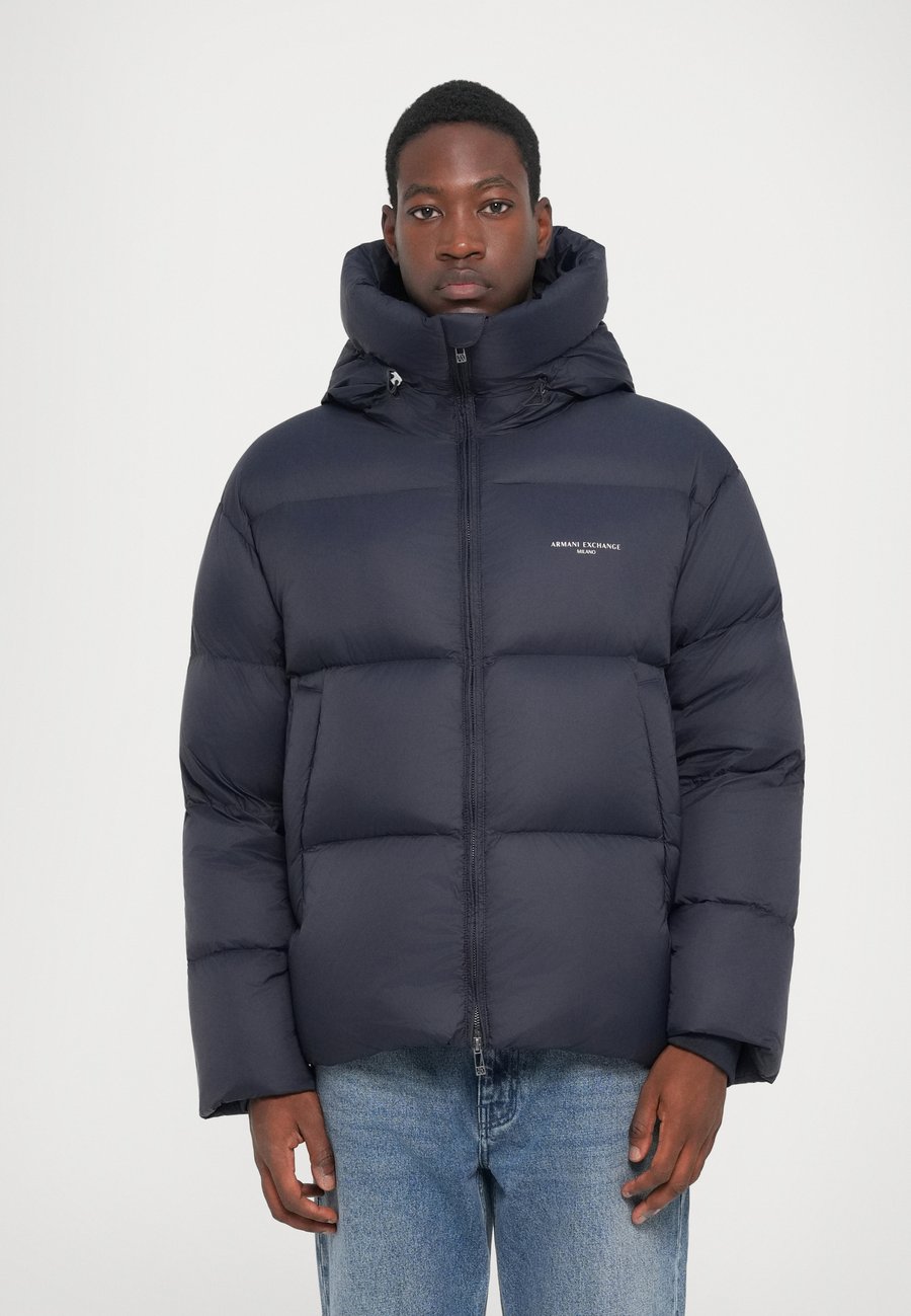 Куртка Armani Exchange JACKET, Deep Navy/Dark Blue
Куртка Armani Exchange JACKET, Deep Navy/Dark Blue