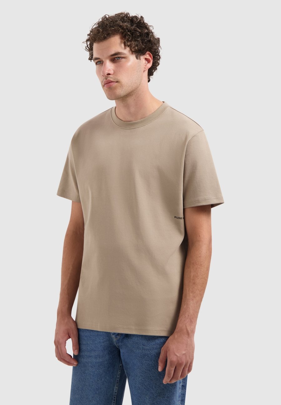 Футболка Pure Path CREWNECK, Taupe
Футболка Pure Path CREWNECK, Taupe