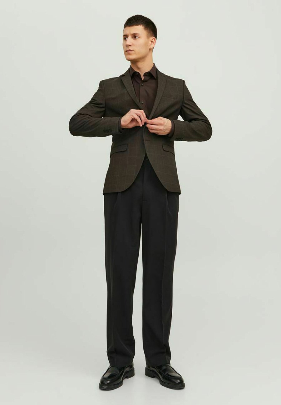 Пиджак-блейзер KARIERTER Jack & Jones PREMIUM, коричневый
Пиджак-блейзер KARIERTER Jack & Jones PREMIUM, коричневый