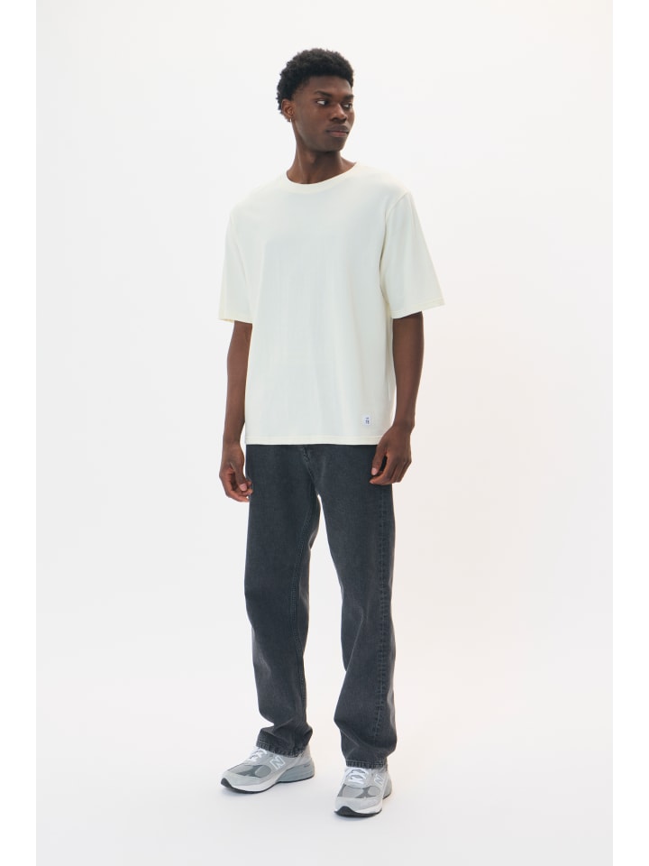 Футболка MAhudson свободного кроя в цвете Off White Matinique
Футболка MAhudson свободного кроя в цвете Off White Matinique