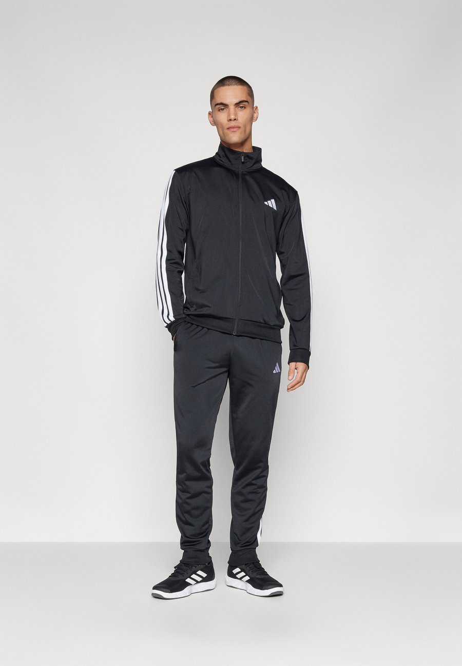 Спортивный костюм Adidas Sportswear M 3S TR TT TS SET, Black
Спортивный костюм Adidas Sportswear M 3S TR TT TS SET, Black