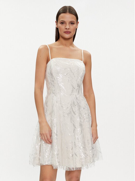 Коктейльное платье трапециевидного кроя Rinascimento, экрю
Коктейльное платье трапециевидного кроя Rinascimento, экрю