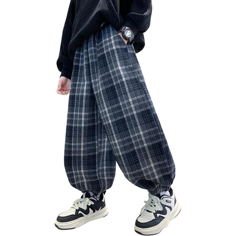 Детские вязаные спортивные штаны Moderate EASTERN CAMEL, темно-синий & asphalt серый
Детские вязаные спортивные штаны Moderate EASTERN CAMEL, темно-синий & asphalt серый