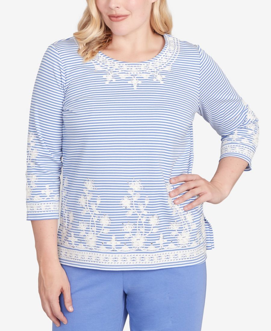 Небольшая, повседневная, украшенная полосками футболка с круглым вырезом Alfred Dunner, Iris, Красный, Небольшая, повседневная, украшенная полосками футболка с круглым вырезом Alfred Dunner, Iris
Небольшая, повседневная, украшенная полосками футболка с круглым вырезом Alfred Dunner, Iris, Красный, Небольшая, повседневная, украшенная полосками футболка с круглым вырезом Alfred Dunner, Iris