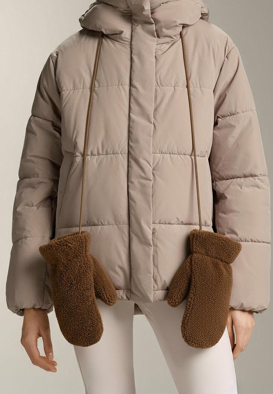 Перчатки OYSHO Gloves, Light Brown
Перчатки OYSHO Gloves, Light Brown