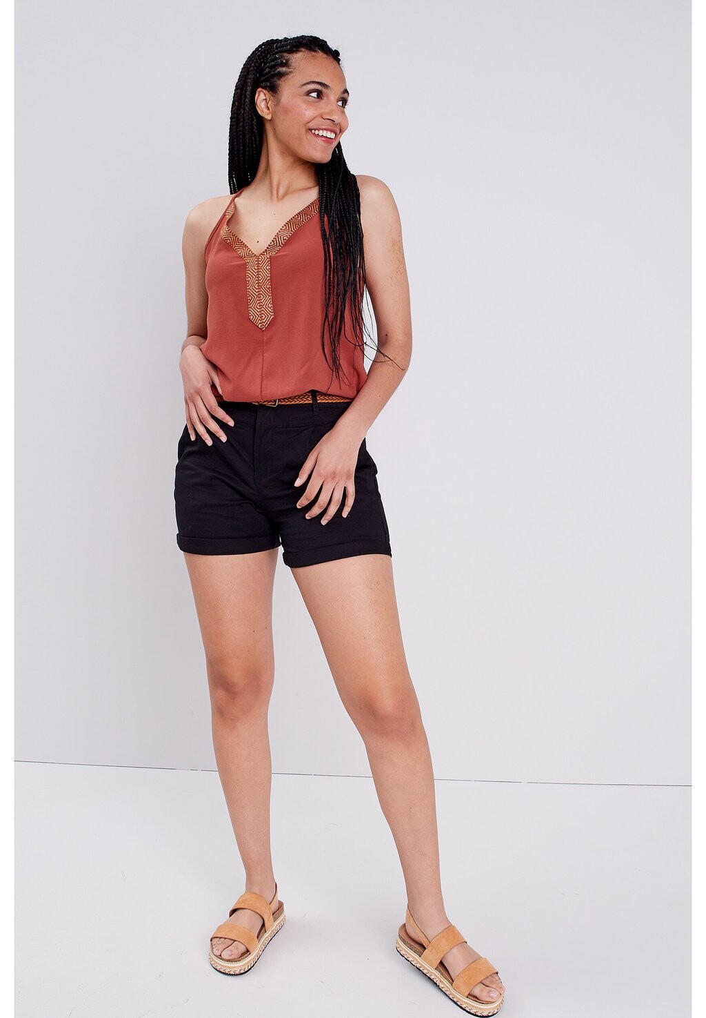 Шорты Mit Gürtel Cache Cache, черный
Шорты Mit Gürtel Cache Cache, черный