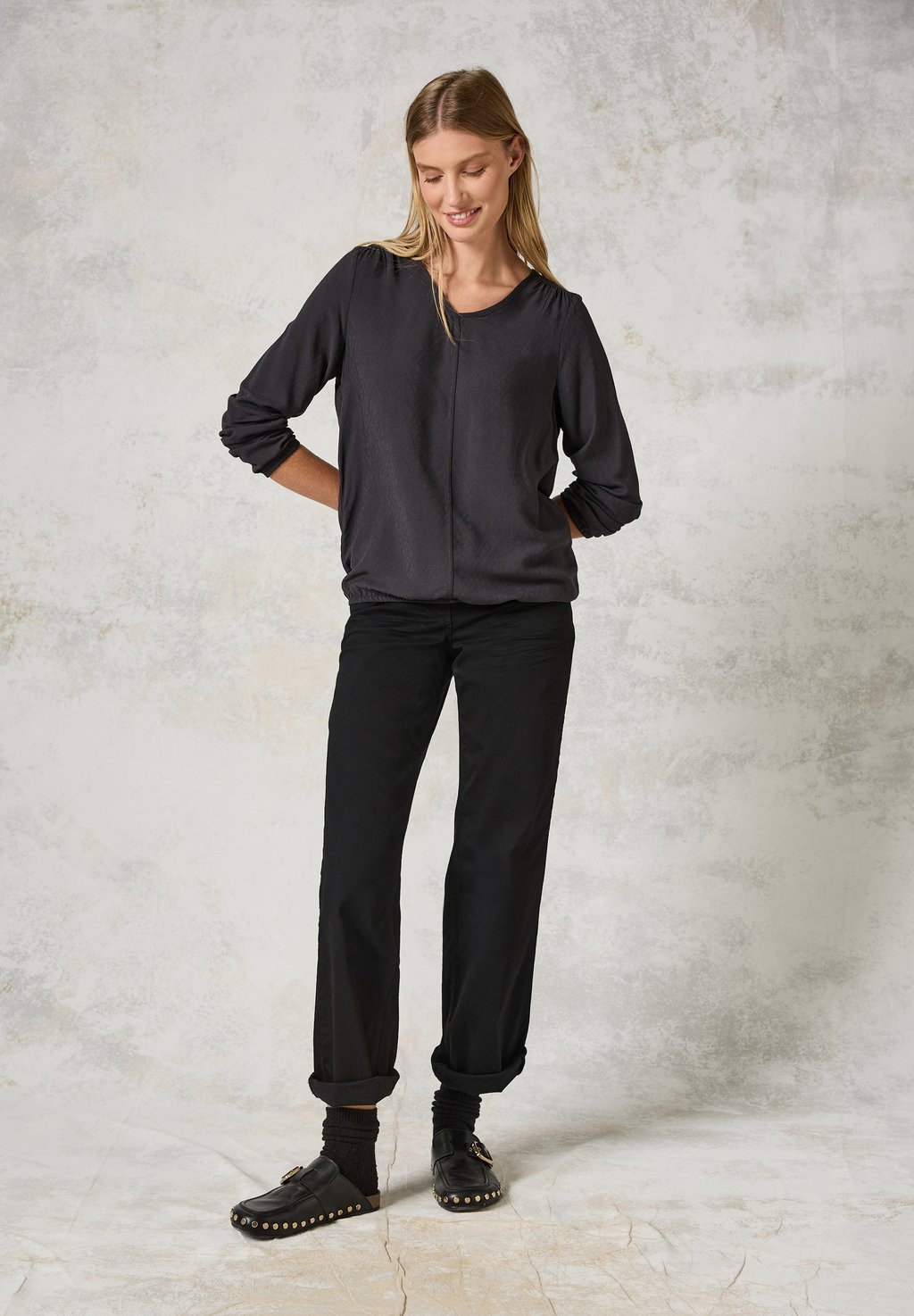 Блуза JAQUARD Cecil, серый
Блуза JAQUARD Cecil, серый