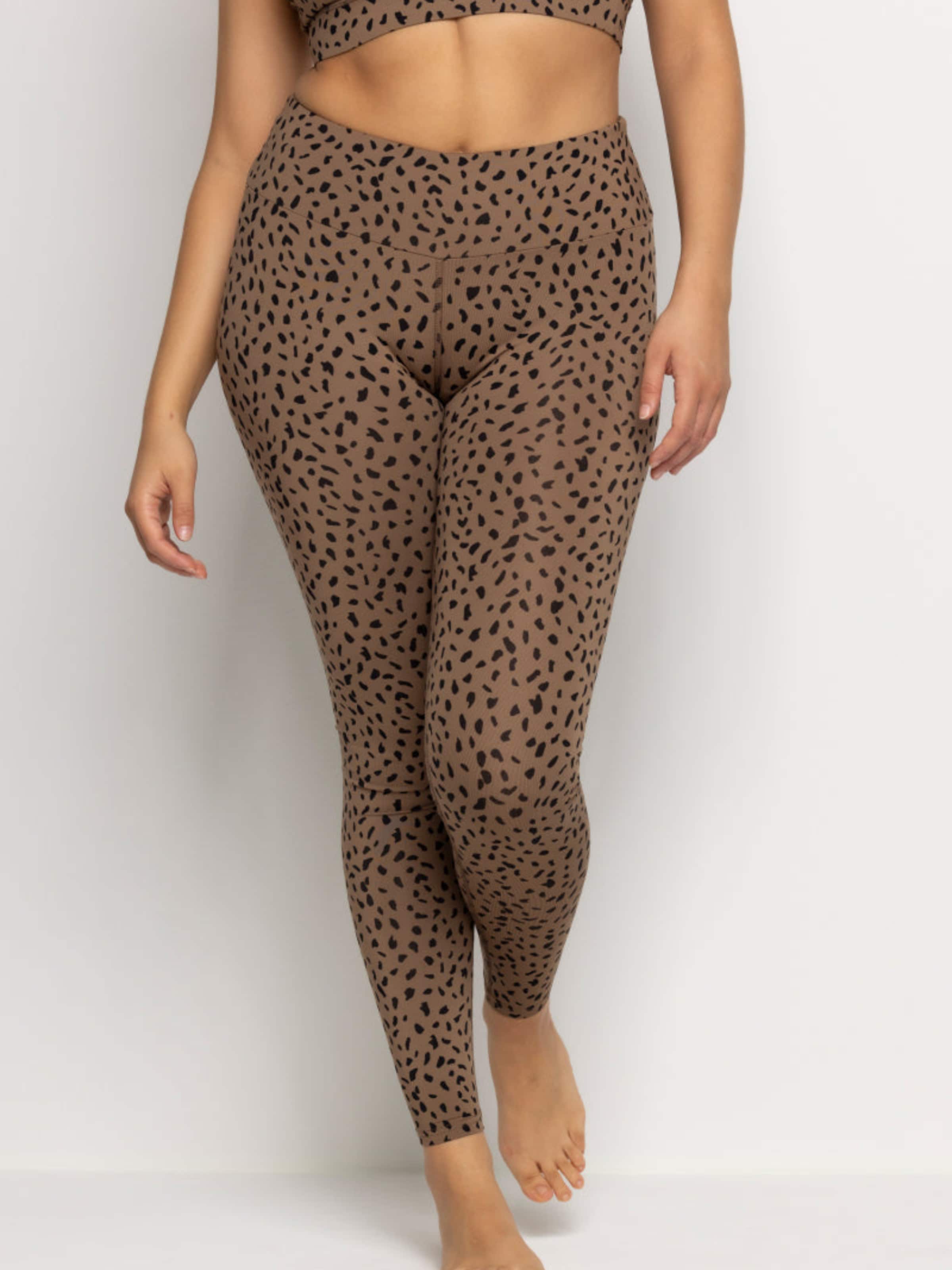 Hey Honey Скинни-легинсы 'Lessismore Caribou' в светло-коричневом цвете
Hey Honey Скинни-легинсы 'Lessismore Caribou' в светло-коричневом цвете