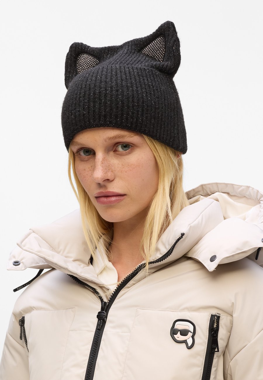 Шапка KARL LAGERFELD ESSENTIAL CHOUP BEANIE, Black
Шапка KARL LAGERFELD ESSENTIAL CHOUP BEANIE, Black