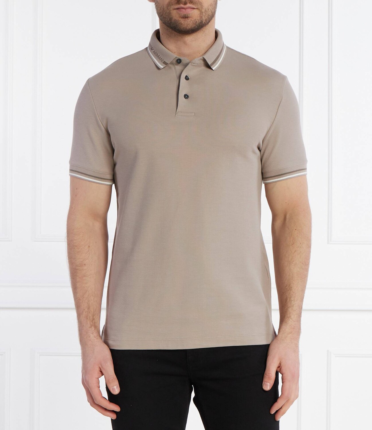 Поло Emporio Armani Regular Fit, бежевый
Поло Emporio Armani Regular Fit, бежевый