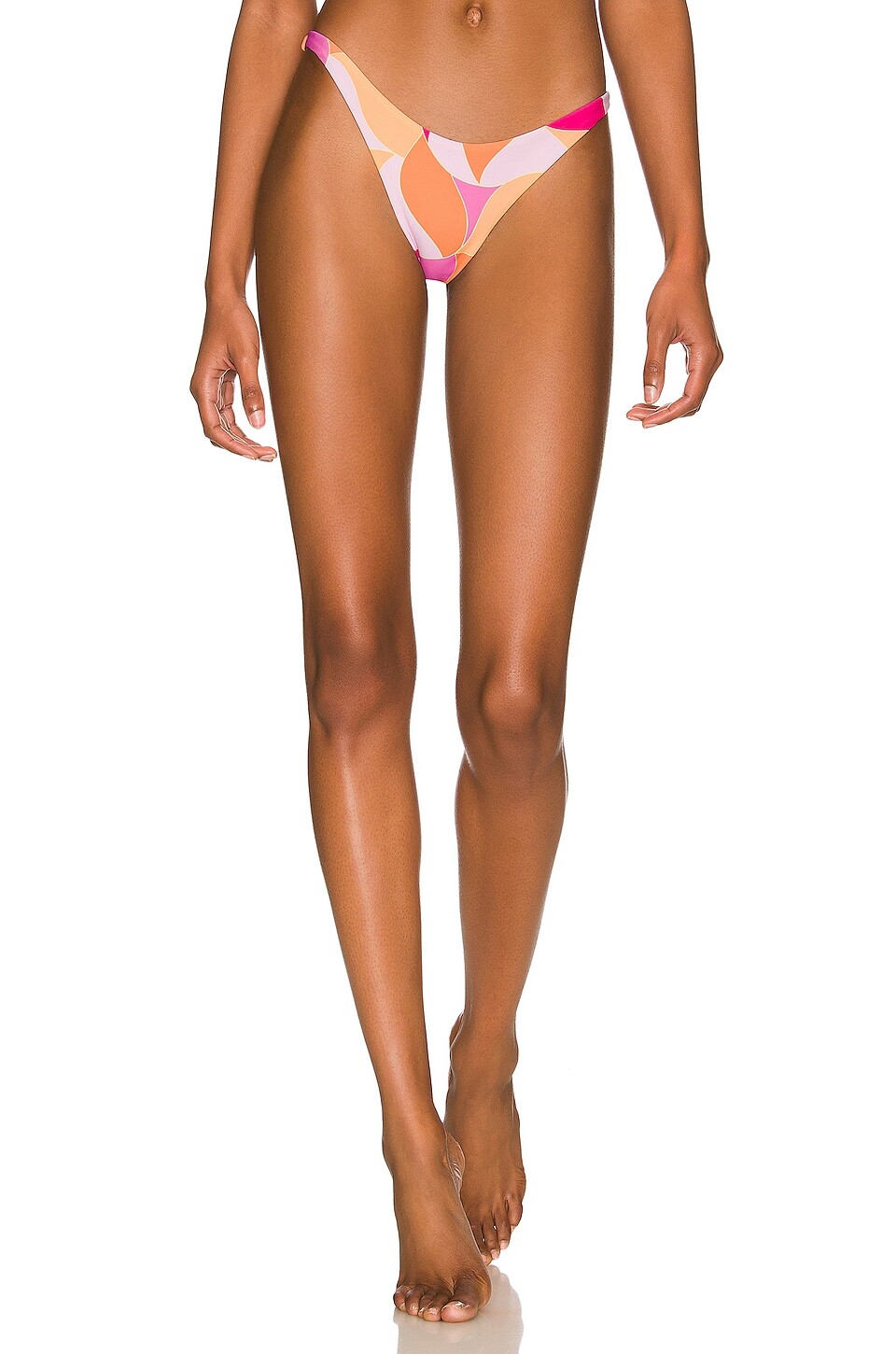 Плавки Lovers and Friends Papillion Love, цвет Fuchsia Geo
Плавки Lovers and Friends Papillion Love, цвет Fuchsia Geo