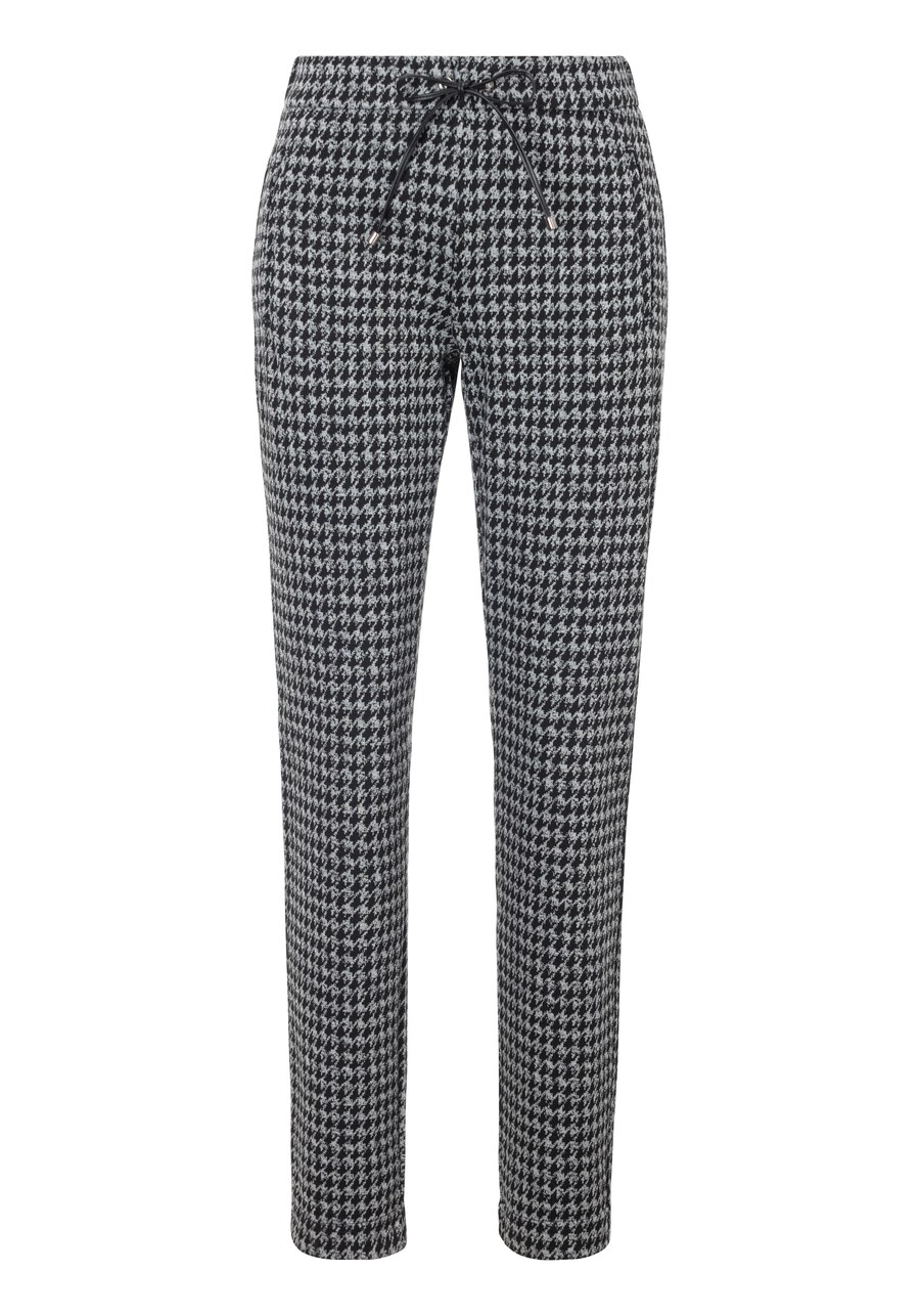 Тканевые брюки TONI Slim fit Pants, цвет light grey/black
Тканевые брюки TONI Slim fit Pants, цвет light grey/black