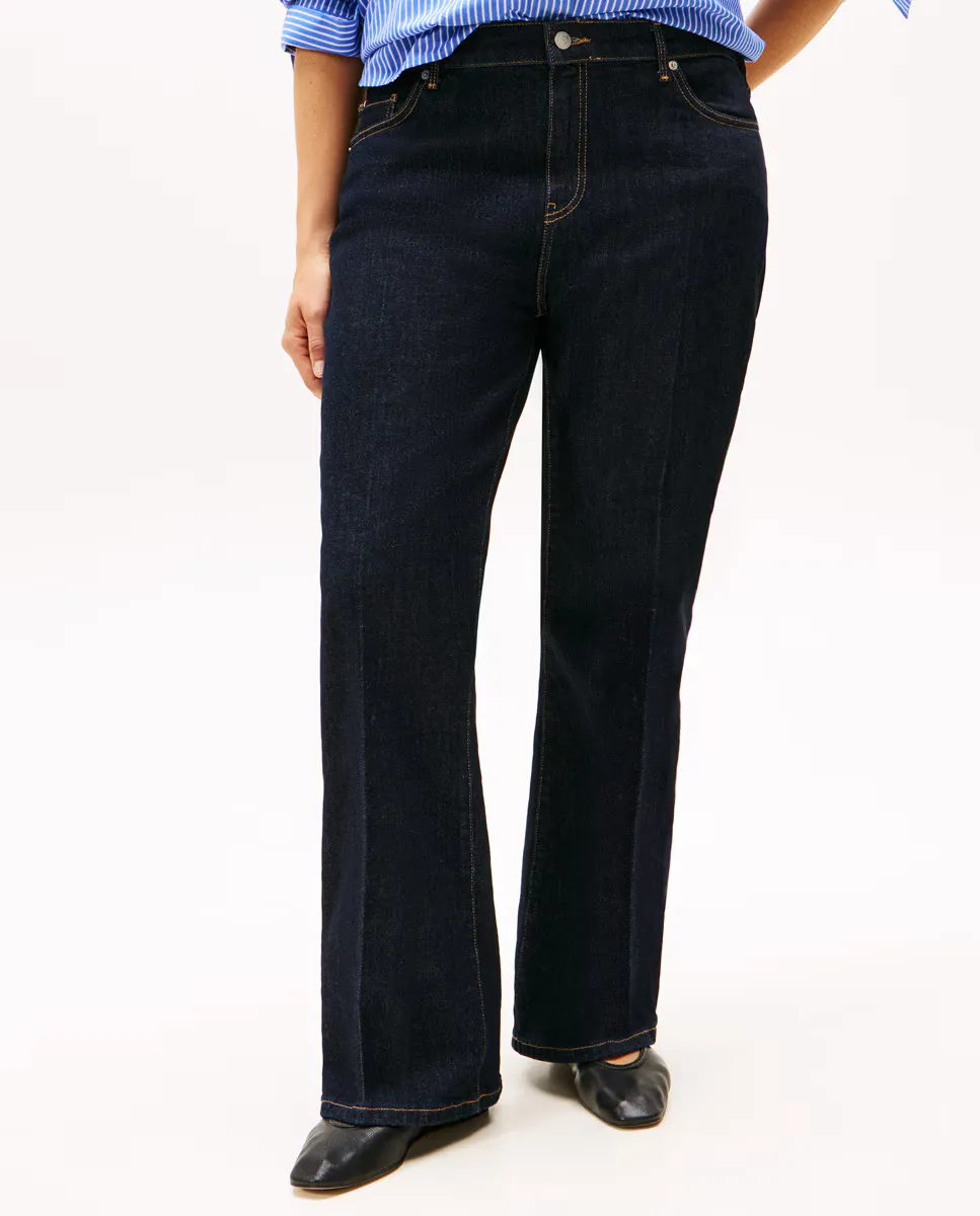 Женские расклешенные джинсы с высокой талией Tommy Hilfiger Curve, тёмно-синий
Женские расклешенные джинсы с высокой талией Tommy Hilfiger Curve, тёмно-синий