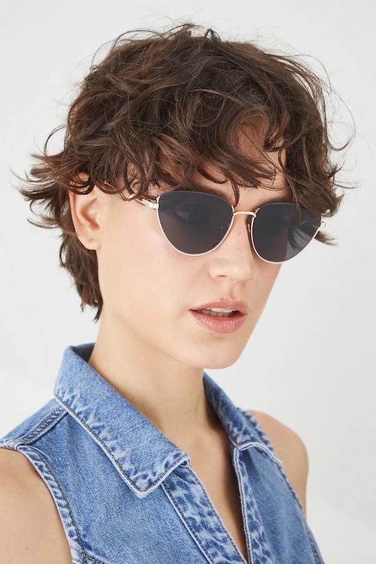 Солнцезащитные очки Medicine, черный
Солнцезащитные очки Medicine, черный